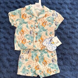 NWT Kids Short Set – White with Teal & Orange Print